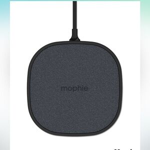 mophie 15W Universal Wireless Charge Pad, Qi-Compatible Charger 
NEW 
0122